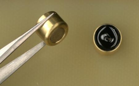 Figure 6: A Sealed, Self-Contained Microdiode Laser Ignitor (Source: S. Redington).